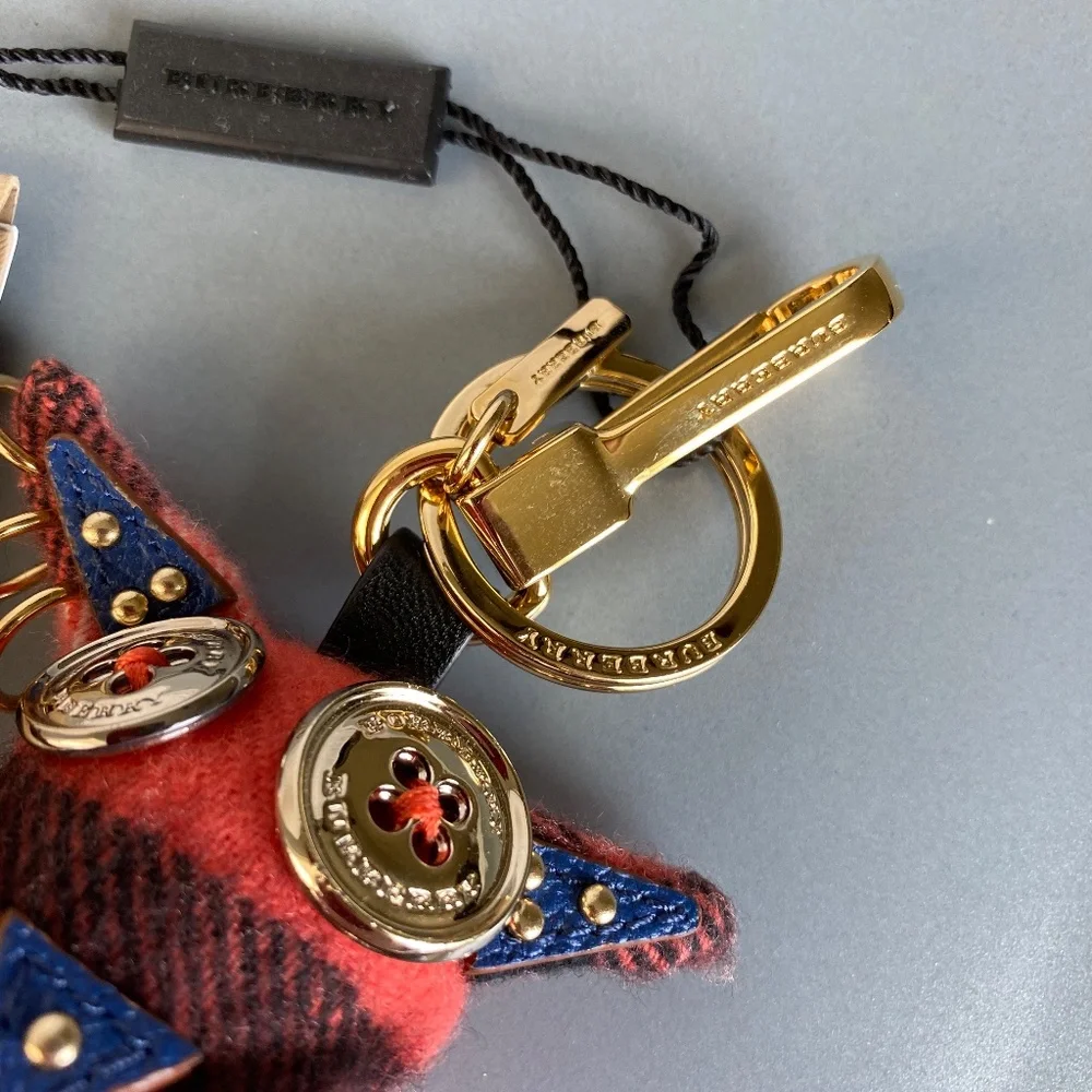 NEW Burberry Rufus Cat Studded Key Charm - Picture 6 of 7